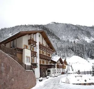 Alpine Touring Hotel-petfriendly Pozza di Fassa