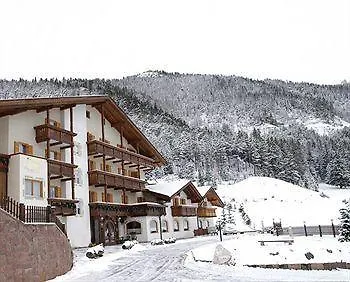 Alpine Touring Hotel-petfriendly Hotel 3*