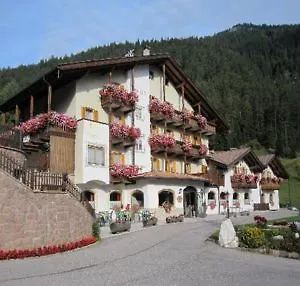 Alpine Touring Hotel-petfriendly Hotel